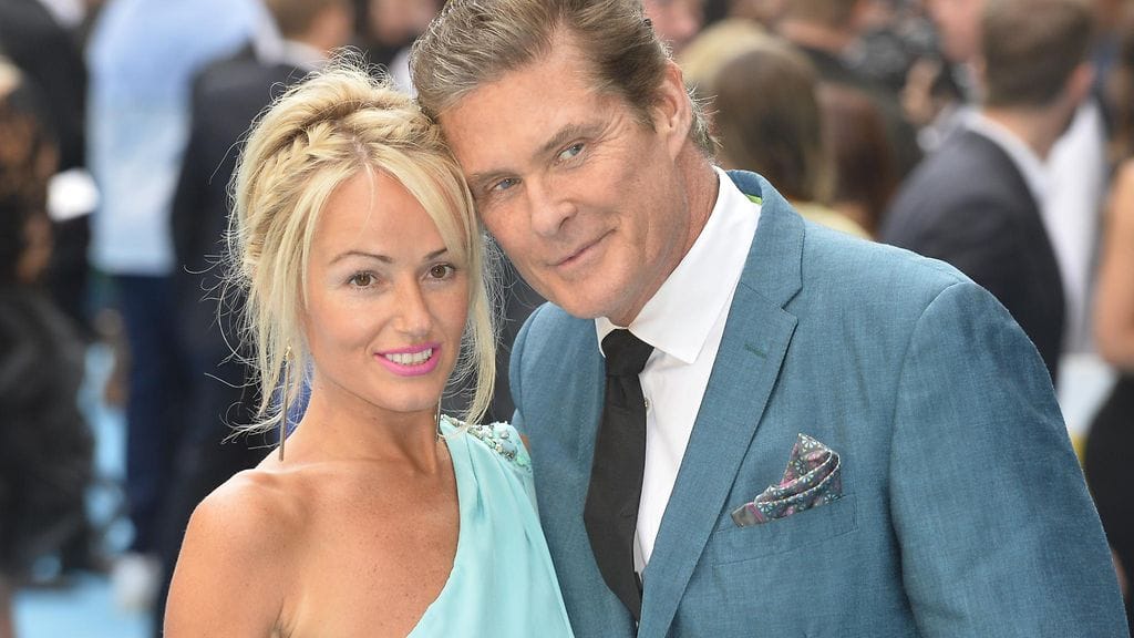 Hasselhoff kihlasi rakkaansa Hayley Robertsin. Pariskunnalla on ikäeroa 27 vuotta.