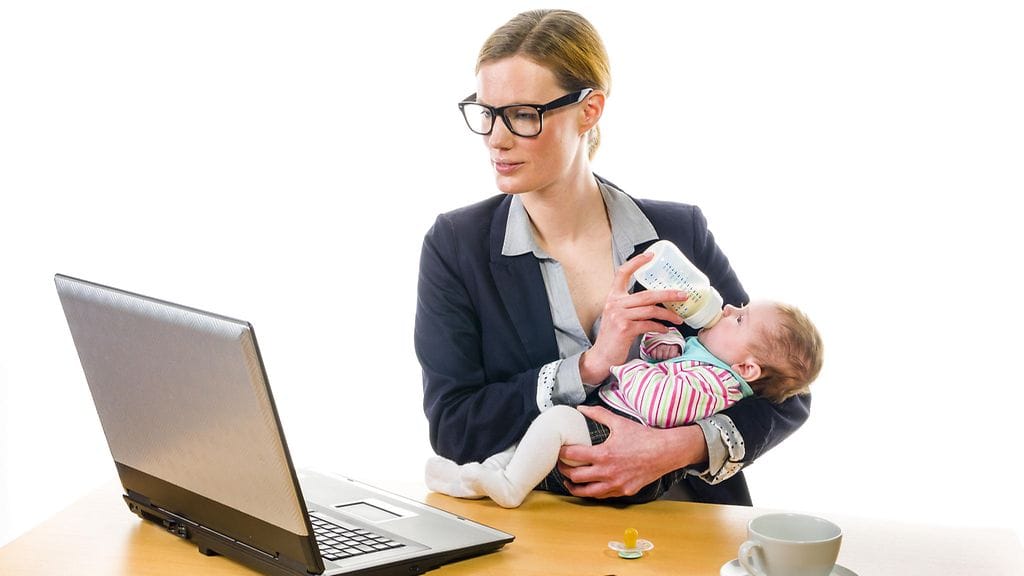 Harvardin yliopiston tutkimuksen mukaan naisen kannattaa yhdistää äitiys ja ura – lasten takia.