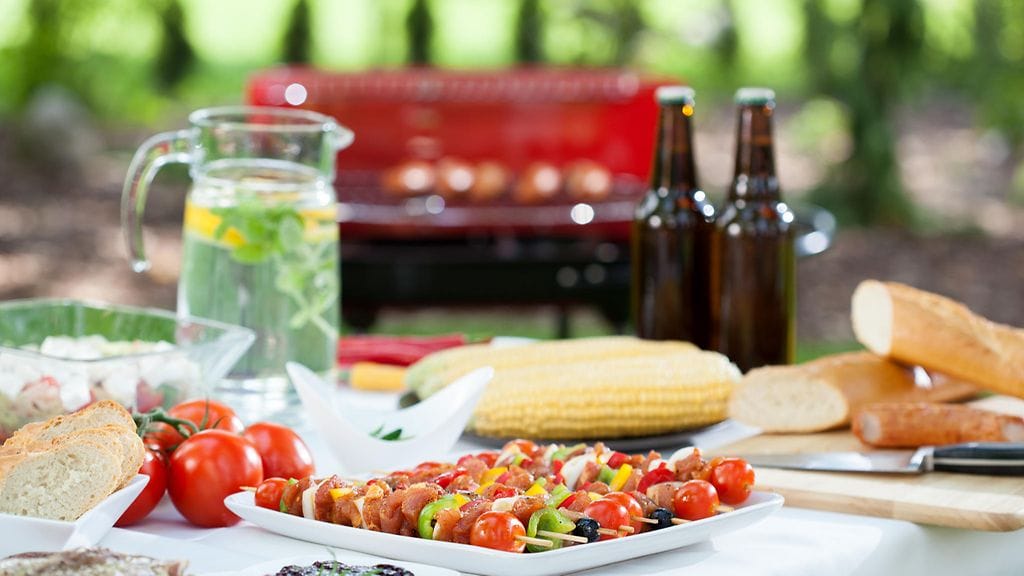 Kesällä ruoan säilytyksen kanssa kannattaa olla tarkkana.