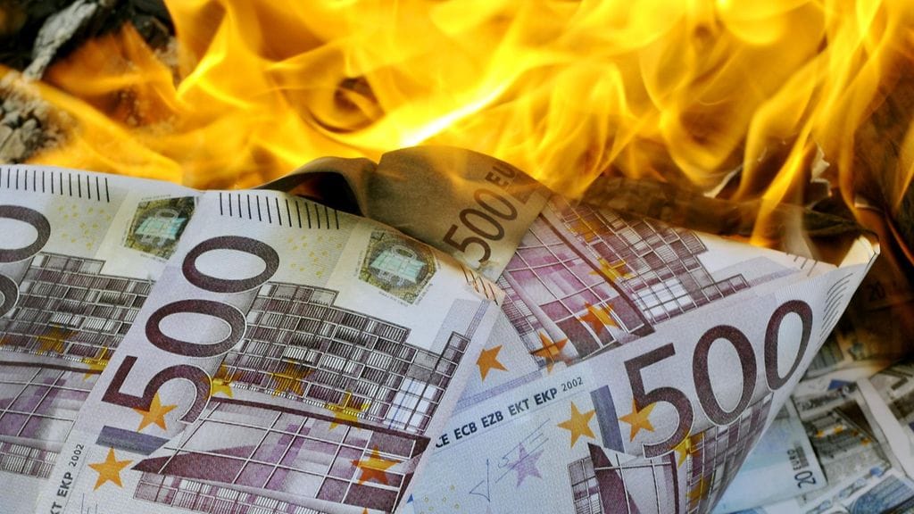 Ministereitä ei liiemmin kiinnostanut keskustelu mahdollisista uusista leikkauksista ja niiden ajankohdasta.