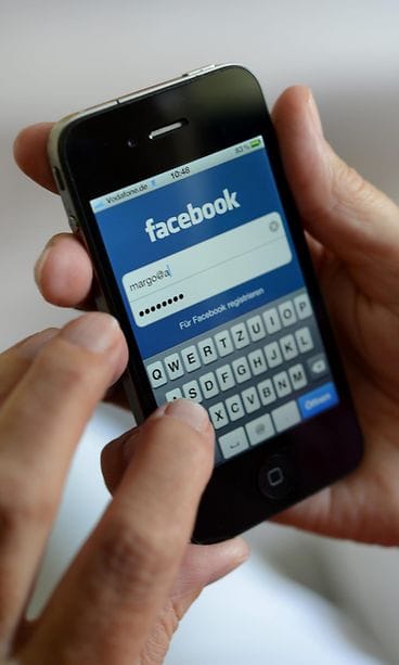 Facebook (1)