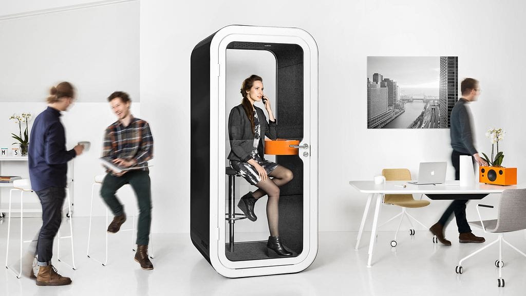 Puhelinkopit ovat kadonneet katukuvasta noin vuosikymmen sitten, mutta Frameryn avokonttoreihin tarkoitettu äänieristetty tila on täysin uudenlainen ajatus.