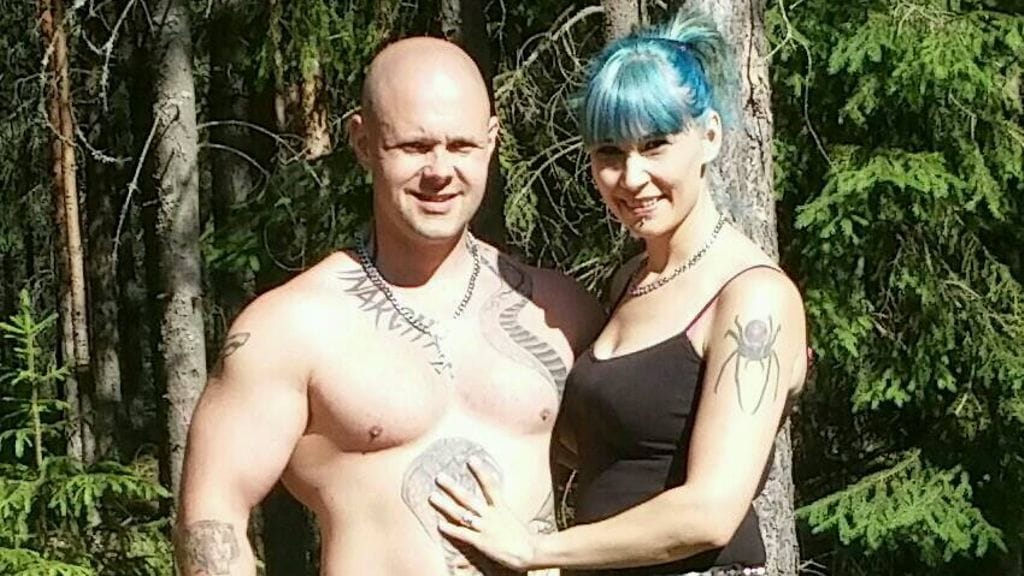 Samin, 36, ja Nennan, 38, tarina alkoi Facebookista.