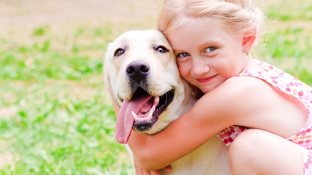 Lemmikin ja lapsen välistä ystävyyttä ei kannata aliarvioida.