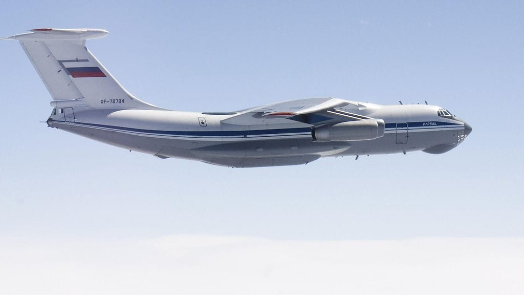 IL-76 -kuljetuskone loukkasi Suomen ilmatilaa Porvoon eteläpuolella.