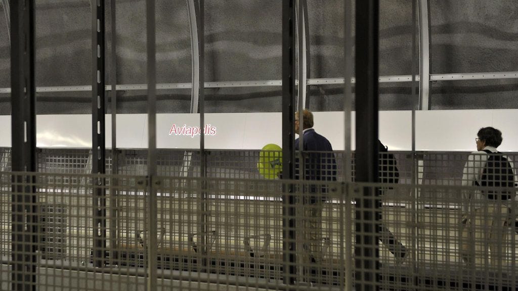 Kehärata yhdistää Vantaankosken radan Helsinki-Vantaan lentoaseman kautta päärataan Vantaan Hiekkaharjussa. Kuvituskuva.