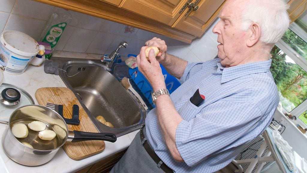 Keittiön toimivuus ja turvallisuus on yksi kotona asumista tukeva tekijä.