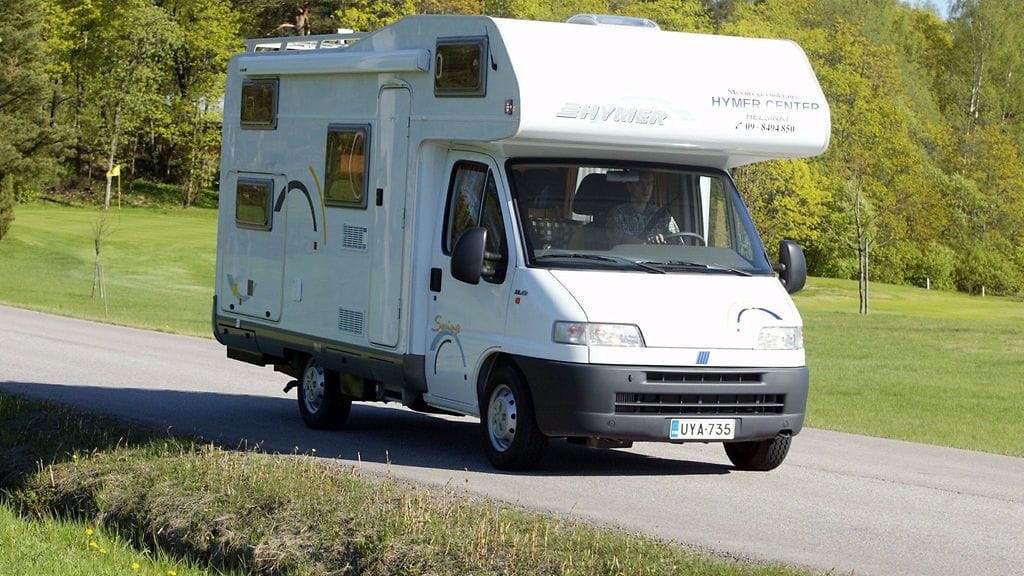 Esimerkiksi Ruokolahdella sijaitseva asuntoauto on listattu majoitusvuokrapalvelu Airbnb:n listoille. Kuvan matkailuauto ei liity juttuun.