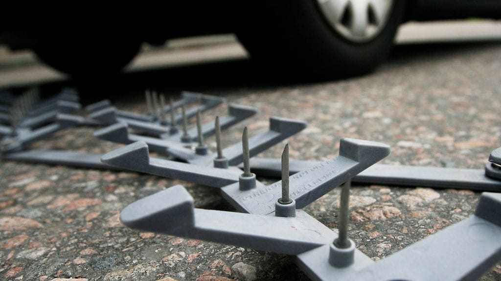 Kaaharin matka tyssäsi piikkimattoon.