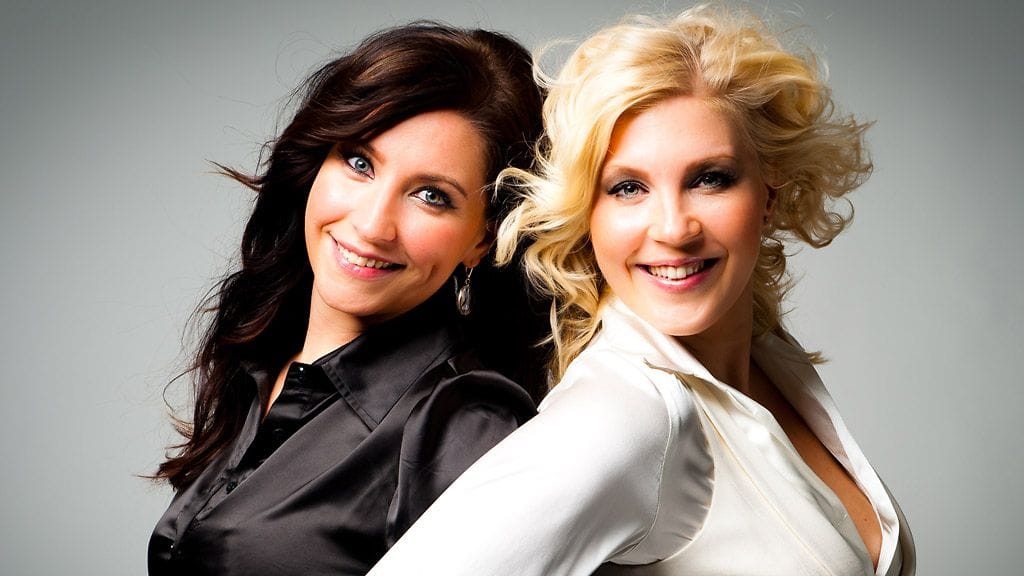 Jenni Pääskysaari ja Vappu Pimiä Korkojen kera -ohjelmassa