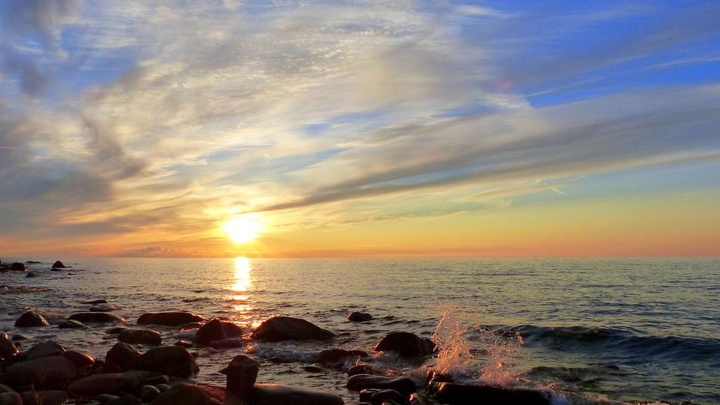 Viikolle on luvassa lempeää kesäsäätä. Lukijan kuva: Matti Hietala