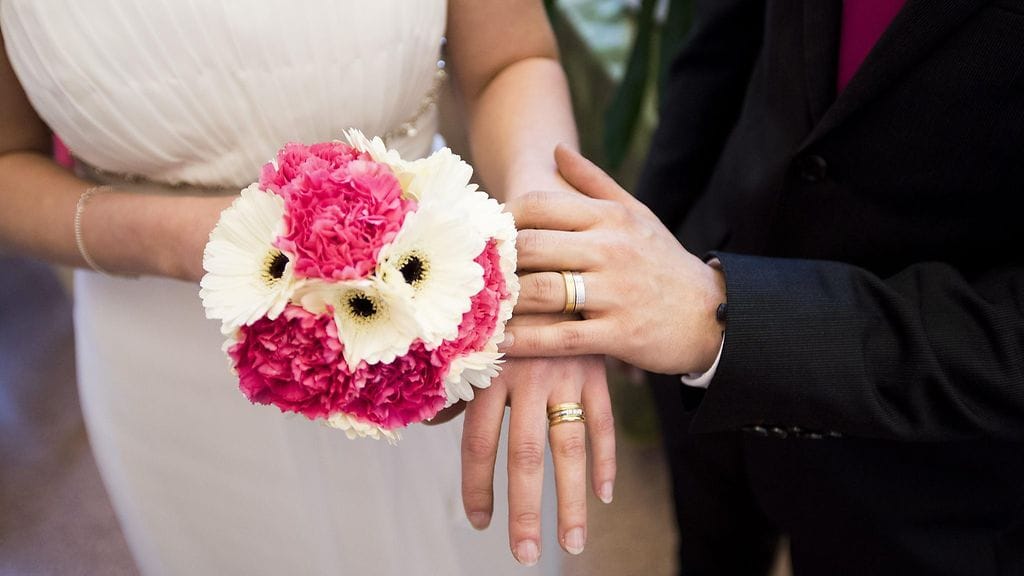 Suomalaiset ovat maltillisia sormuskaupoilla.