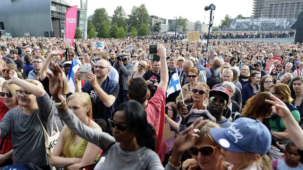 Helsingin Kansalaistorilla järjestettiin tiistaina Meillä on unelma -mielenosoitus rasismia vastaan.