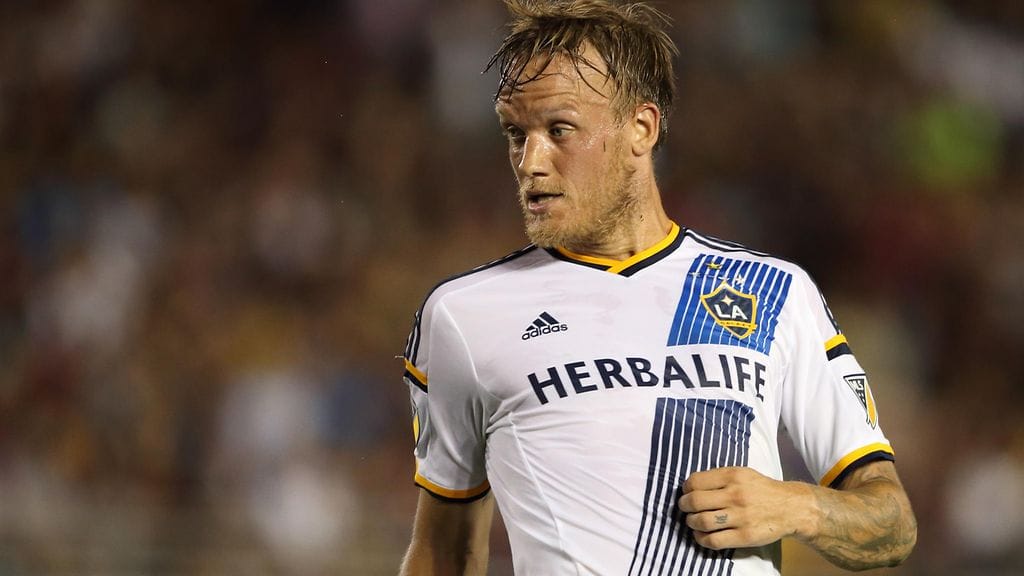 Mika Väyrynen LA Galaxyn paidassa