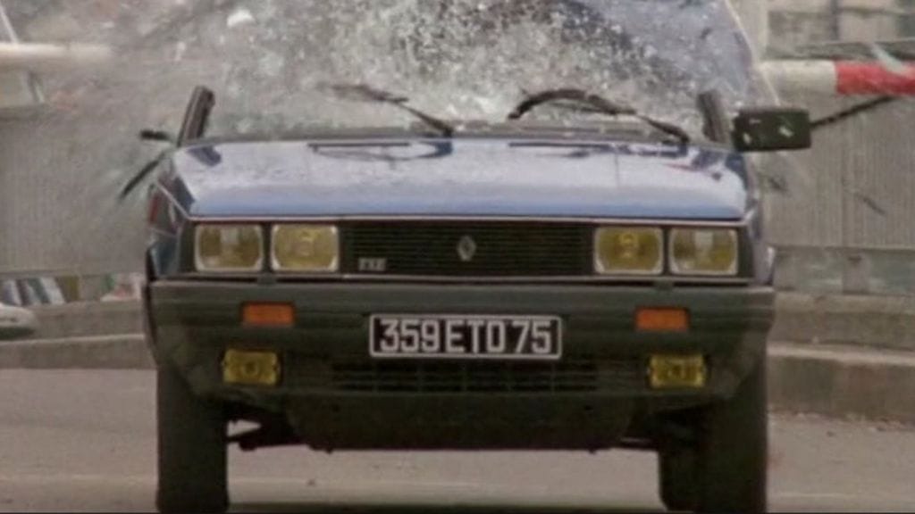 Renault-Taxi,-View-to-kill