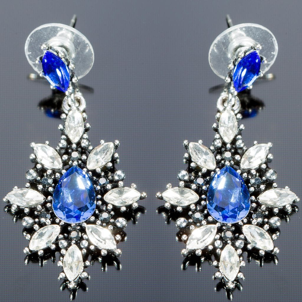 korvakorujen takaosa