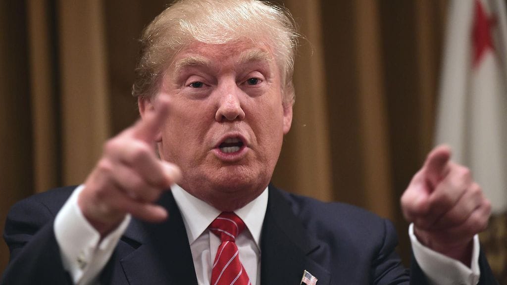 Donald Trump kirii eroa umpeen presidenttikisassa.