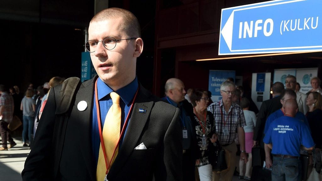 Jos hallituspuolueet eivät suostu sulkemaan Ruotsin-vastaista rajaa turvapaikanhakijoilta, perussuomalaiset ei Tynkkysen mielestä voi jatkaa hallituksessa.