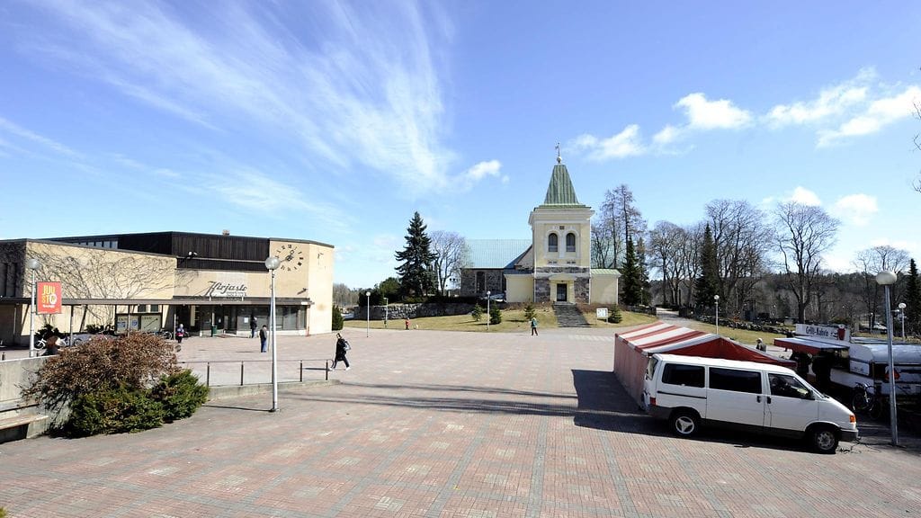 Näkymä Kirkkonummen keskustasta.