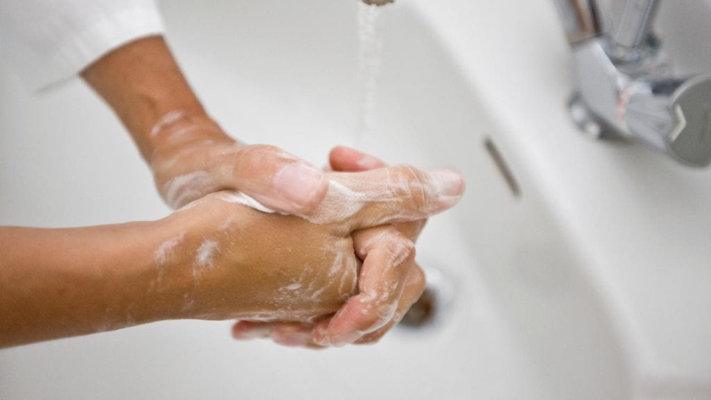 Luulitko, että saippua tappaa bakteereita? Näin ei kuitenkaan ole.