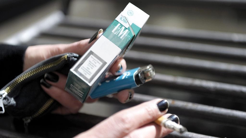 Tupakan hinnanalennukset tulevat Iltalehden mukaan voimaan lähiviikkoina.