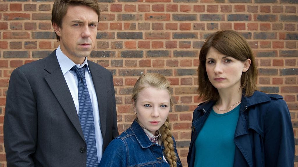 Broadchurch_S2_LatimerFamily_Tom_Chloe_Beth_AndrewBuchan_CharlotteBeaumont_JodieWhittaker