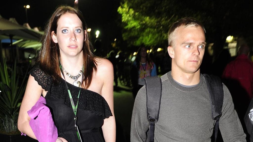 Heikki Kovalainen Catherine-vaimonsa kanssa Melbournen F1-kisaviikonloppuna 2009.