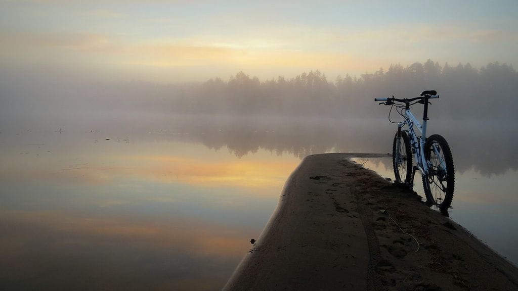Pyörällä ei kannata lähteä ajamaan tulva-alueille. Arkistokuva: Harri Puumalainen
