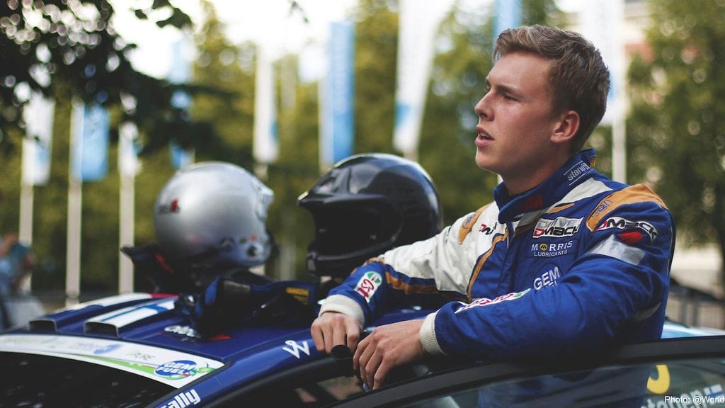 Max Vatanen on sarjassa kolmantena. Voittaja saa ensi kaudeksi täyden ohjelman WRC2-luokkaan.