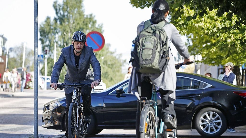 Polkupyöräilijöiden liikenneturvallisuus on parantumassa vilkkujen avulla.