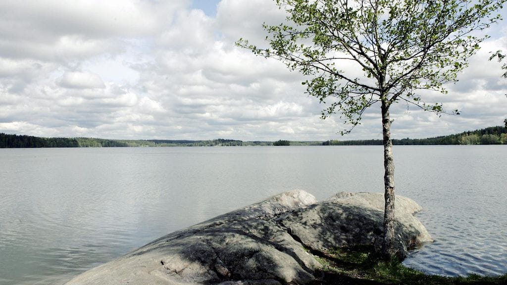 Arkistokuvassa Bodomjärven maisemia.