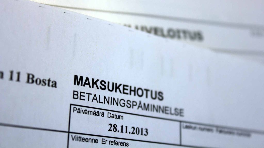 Jos et maksa laskua eräpäivään mennessä, maksua karhuava yritys lähettää maksumuistutuksen.