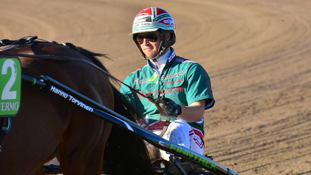 Hannu Torvinen oli lähellä joutua "kuralätäkköön kieriteltäväksi". Valmentaja Mira Lehto muutti Torvisen onneksi mielensä vain pari minuuttia myöhemmin.