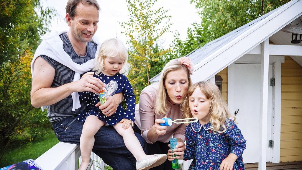 Heini ja Johan Pensarin uusperheessä suurin oivallus oli, kun he havaitsivat kyseessä olevan uuden ydinperheen.