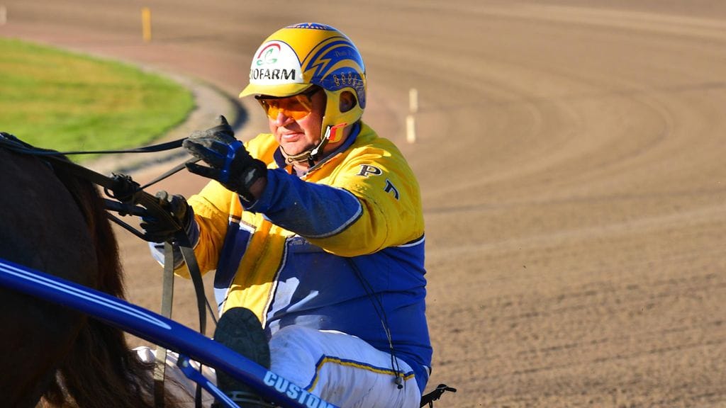 Vermolaisvalmentaja Pertti Puikkonen narutteli Teivossa yllätysniitin Toto5-riville.