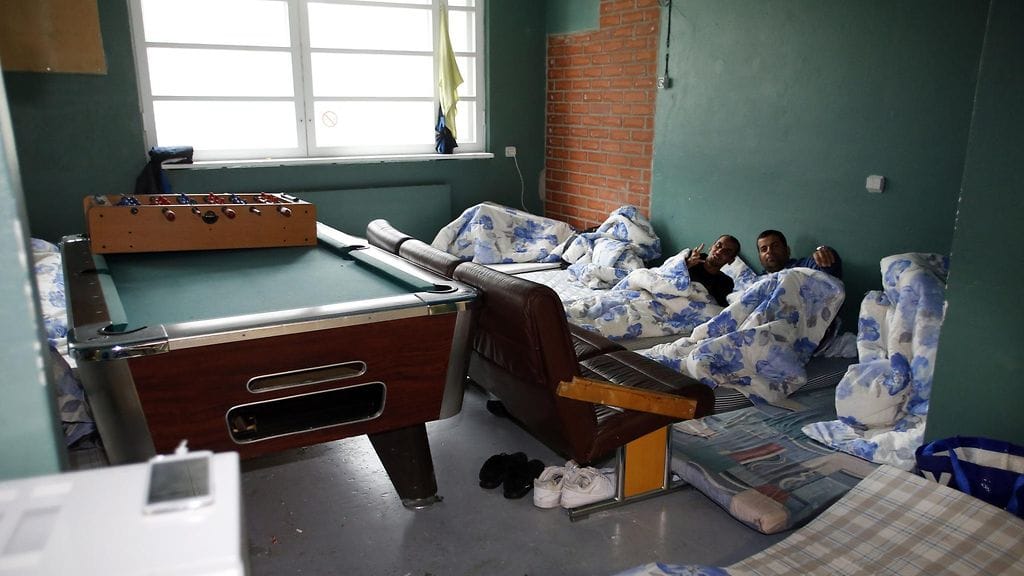 Oulun Heikinharjun vastaanottokeskuksessa on ollut majoitettuna 650 ihmistä, vaikka kapasiteetti on 350. Kuvituskuva.