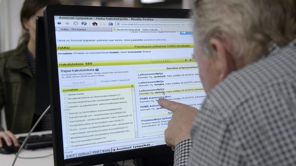 Työttömän yksin asuvan perusturva jää vuodessa 3 500-4 000 euroa heikommaksi kuin yksin asuvan eläkeläisen.