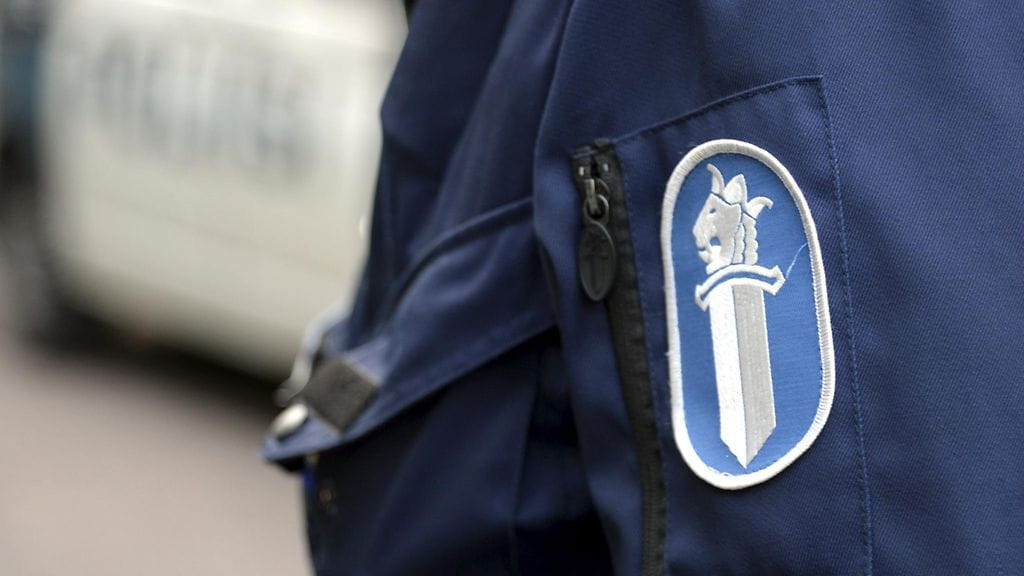 Molemmat miehet otettiin kiinni Lahden pääpoliisiasemalle pitkästä litaniasta rötöksiä.