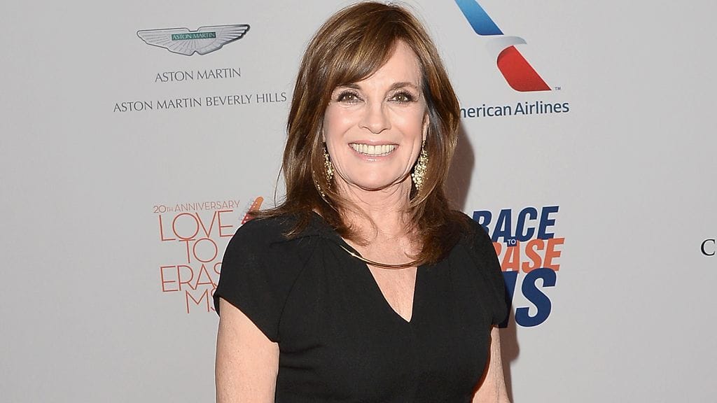 Linda Gray hehkuvana toukokuussa 2013.