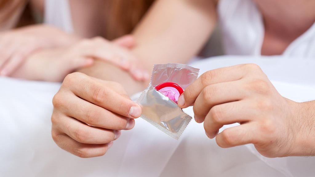 Eniten kondomia käyttävät nuoret aikuiset.