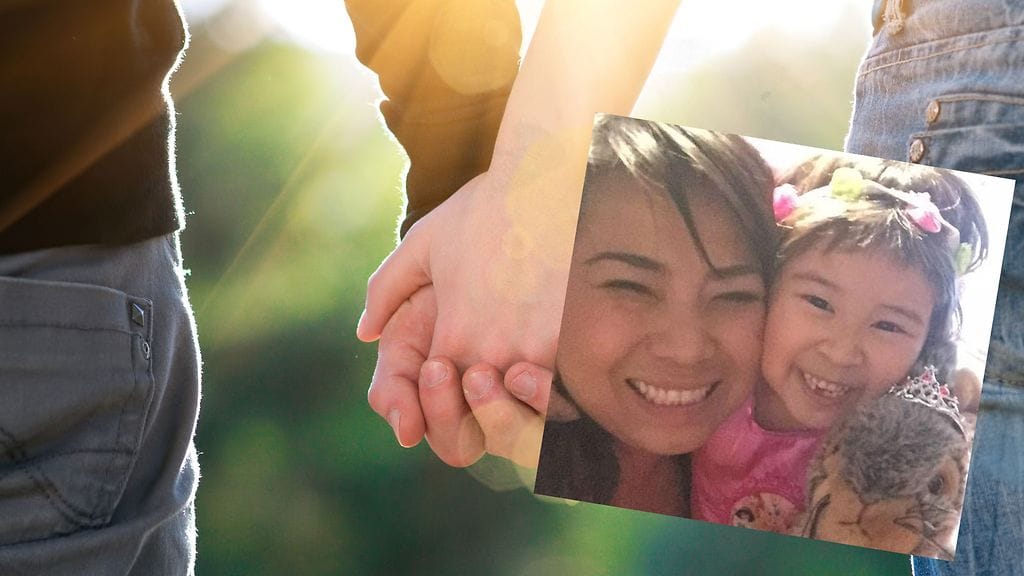 Tiana-tyttö toivoo perheeseensä sopua.