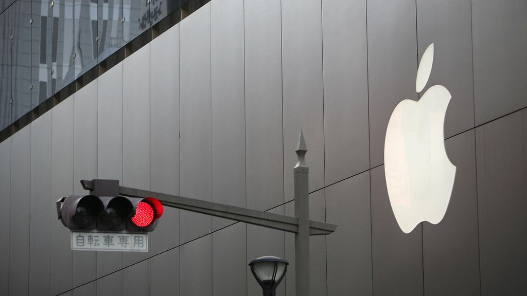 Apple pysyy vaitonaisena autoprojektistaan, mutta huhumylly pyörii.