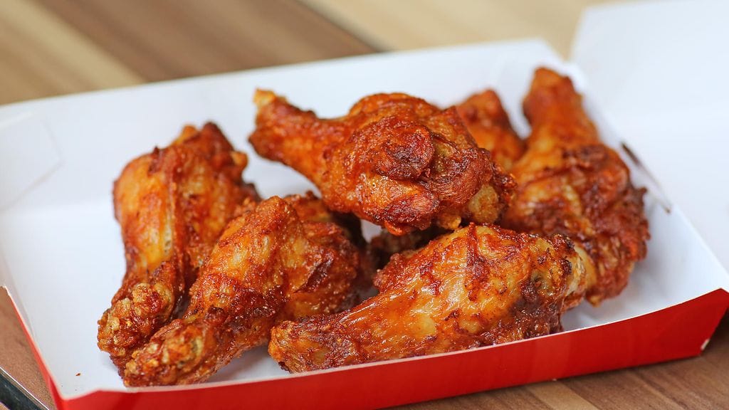 Kanansiipien sijaan amerikkalaismiehen pikaruokalaatikosta löytyi arvokas yllätys.