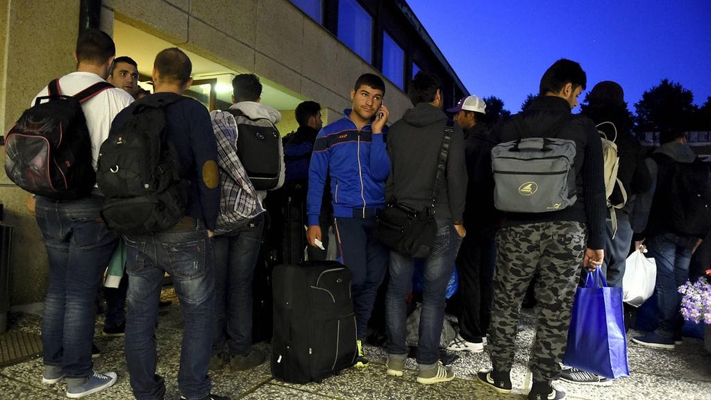 Lauttasaaren kirkossa järjestettiin viime vuonna hätämajoitus turvapaikanhakijoille.