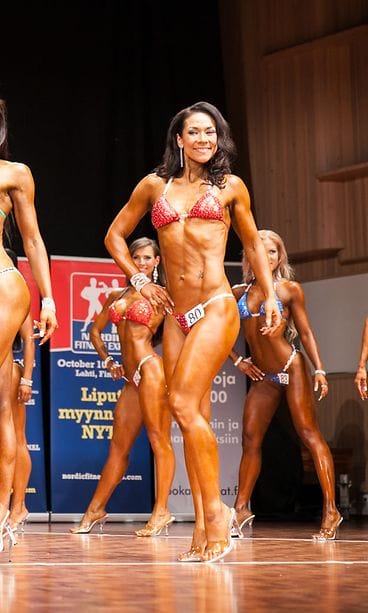 Tiina Hervanto bikini fitness -kisoissa Oulussa 26.9.2015 2