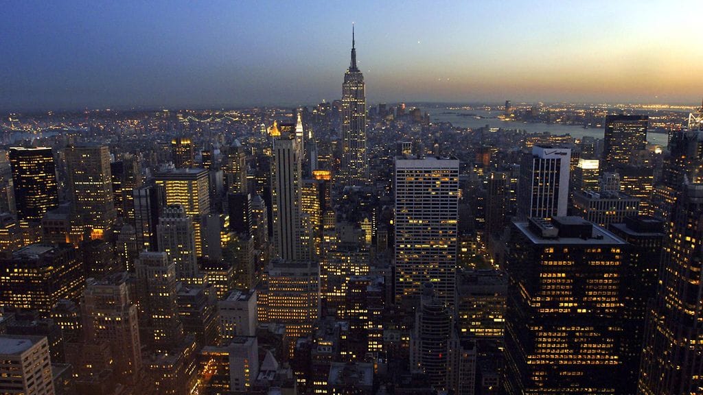 Helsingin Töölössä omistusasunto maksaa jo lähes saman verran kuin asunto New Yorkin Manhattanilla.