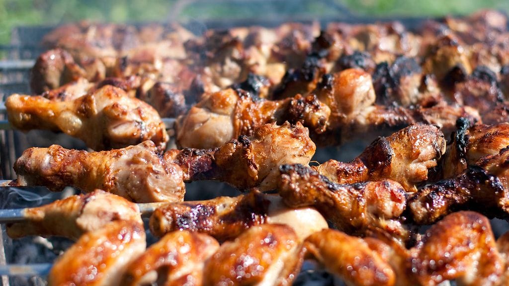 Monien erikoisempien vaaleiden lihojen sanotaan muistuttavan maultaan kanaa.