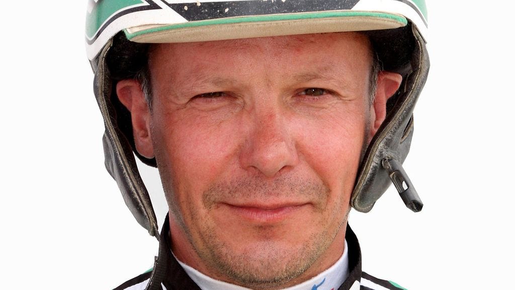 Veli-Erkki Paavola saalisti kaksi voittoa neljästä Toto4-kohteesta Ylivieskassa.