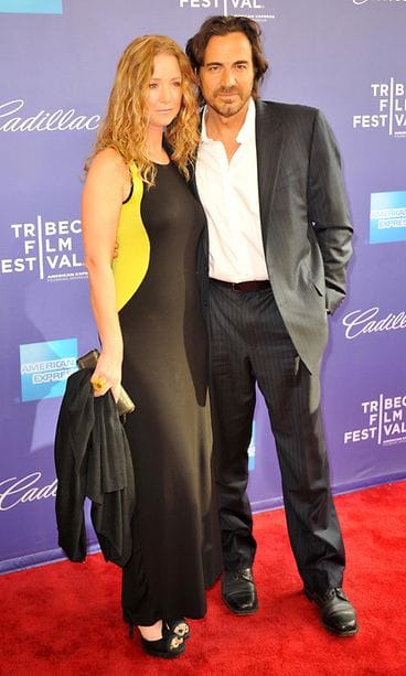 Thorsten Kaye vaimonsa Susan Haskellin kanssa 2013.