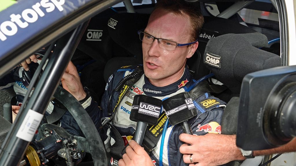 Jari-Matti Latvala jatkaa kilpailua lauantaina.